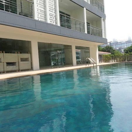 Hotel R-Con Rest Sea Pattaya Exterior foto