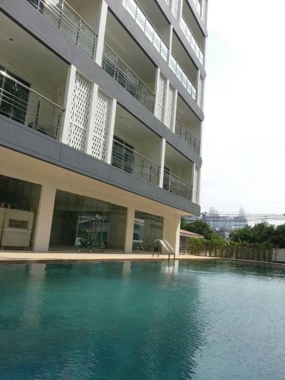 Hotel R-Con Rest Sea Pattaya Exterior foto