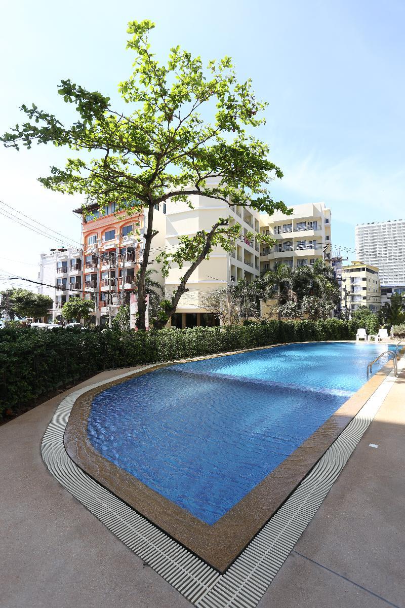 Hotel R-Con Rest Sea Pattaya Exterior foto